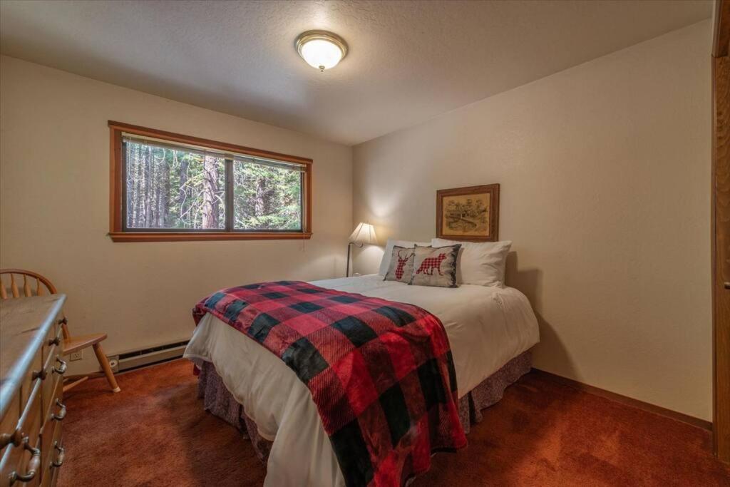 3Br Tahoe Donner Cabin With Hoa Perks Like Pools Hot-Tub Minutes To Trails Lake Golf Truckee Bagian luar foto