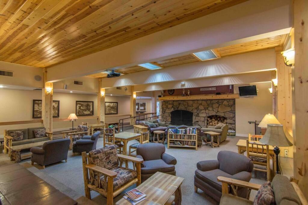 3Br Tahoe Donner Cabin With Hoa Perks Like Pools Hot-Tub Minutes To Trails Lake Golf Truckee Bagian luar foto