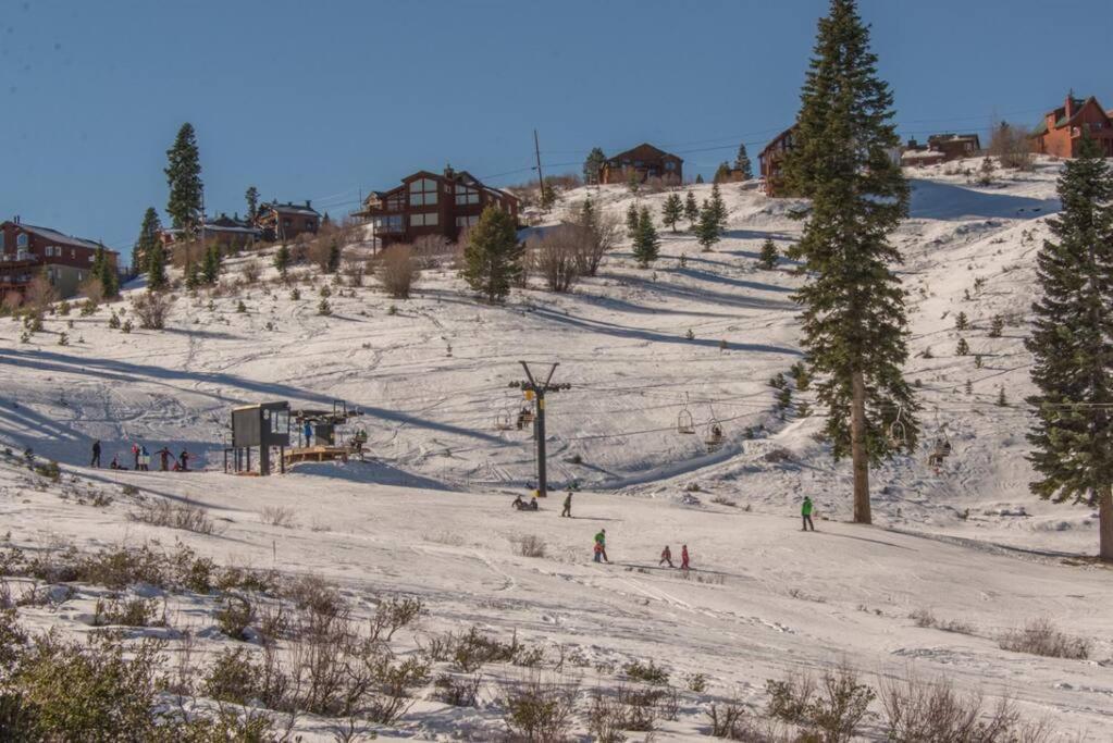 3Br Tahoe Donner Cabin With Hoa Perks Like Pools Hot-Tub Minutes To Trails Lake Golf Truckee Bagian luar foto