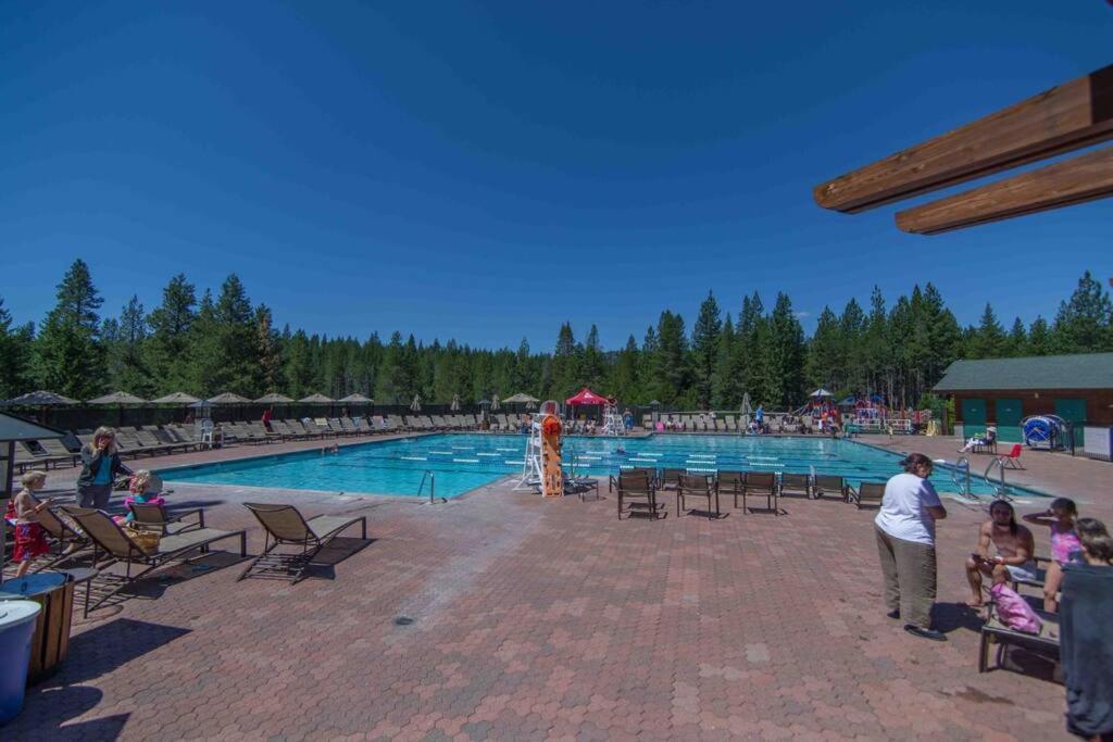 3Br Tahoe Donner Cabin With Hoa Perks Like Pools Hot-Tub Minutes To Trails Lake Golf Truckee Bagian luar foto